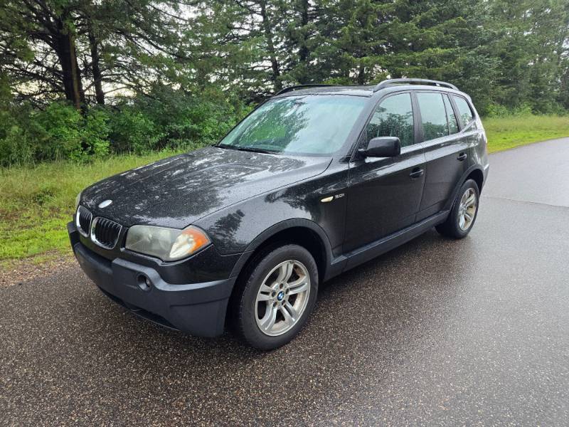 lot 12 image: 2005 BMW X3 3.0I
