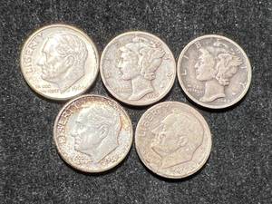 lot 56 image: GROUP OF 5 US SILVER DIMES