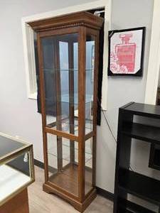 lot 4 image: Oak Lighted Display Cabinet with Glass Shelving  76 x 27 x 13.25