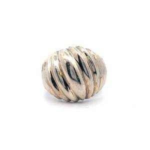 lot 90 image: Scalloped Dome Crescent Ring