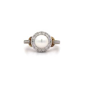 lot 91 image: Elegant White Natural Pearl Flower Wreath Halo Two-Tone Ring