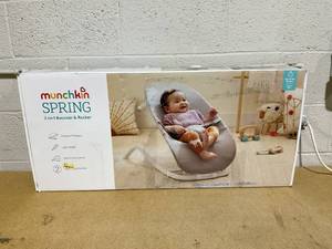 lot 114 image: Munchkin Spring 2-in-1 Infant Bouncer & Rocker, Lightweight with 3 Recline Positions