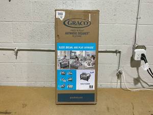 lot 94 image: Graco Pack n Play Anywhere Dreamer Playard