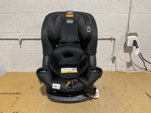 lot 92 image: Chicco Fit360 ClearTex Rotating Convertible Car Seat