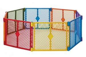 lot 64 image: Toddleroo by North States Superyard Colorplay 8 Panel Freestanding Gate