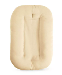 lot 103 image: Snuggle Me Organic Lounger