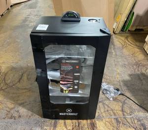 lot 74 image: Masterbuilt 40 Inch Vertical Digital Electric Smoker with Legs