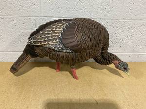 lot 364 image: Avian X LCD Feeder Hen Turkey Decoy