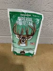 lot 383 image: Whitetail Institute Imperial Clover, 2LBS