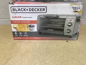 lot 426 image: Blackdecker 4 Slice Toaster Oven