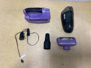lot 427 image: Shark SV780 Pet Perfect II 18V Cordless Handheld Vacuum