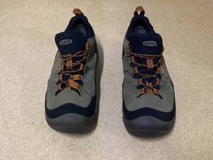 lot 435 image: Mens Targhee IV Wide Waterproof Hiking Shoe Size 10.5