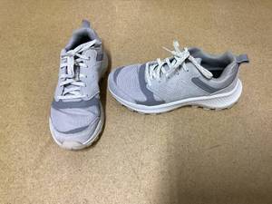 lot 441 image: Womens Merrell Tempo Sol Hiking Shoes Size 7.5