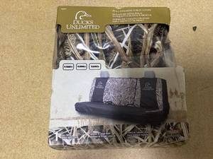 lot 464 image: Ducks Unlimited Full-Size Bench Seat Cover