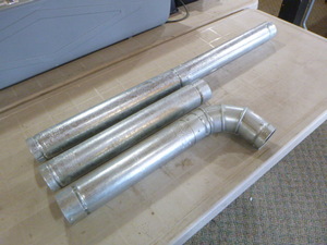 lot 20 image: 3 Pieces of Selkirk Galvanized Type 8 Gas Vents