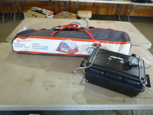 lot 25 image: Camping Items