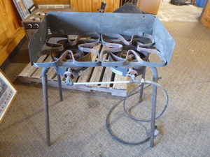 lot 26 image: Outdoor Cookers 2 burner LP Cook Stove