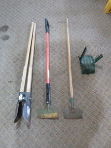 lot 41 image: Garage Tools