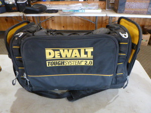 lot 53 image: DeWalt Tool Bag