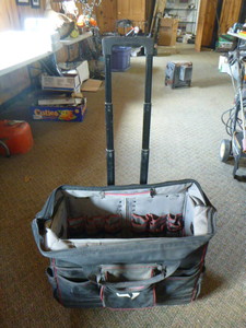 lot 54 image: Husky Tool Bag on Wheels
