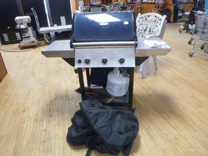 lot 62 image: Vermont Castings Gas Brill