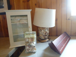 lot 70 image: Home Dcor Items