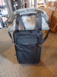 lot 76 image: 2 Pieces of Luggage