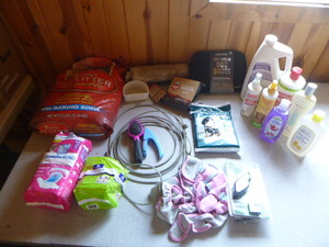 lot 85 image: Pet Supplies