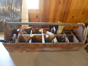 lot 115 image: Vintage Wooden Tool Caddy