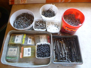 lot 118 image: Assorted Screws