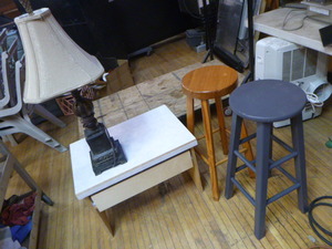 lot 125 image: Stools, Table and Lamp