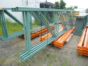 lot 4 image: Pallet Racking Uprights and Beams