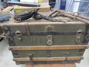 lot 29 image: Vintage Steamer Chest Lot