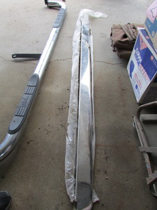 lot 40 image: Truck Accessories