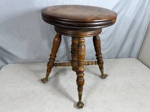 lot 21 image: Vintage Glass Footed Corkscrew Adjustable Wood Stool