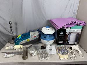 lot 68 image: Humidifier, Vicks Cool Mist, Dirt Devil Spot Scrubber, Electric Knife, Yoga Mat, Etc