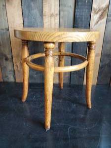 lot 56 image: Awesome Early 1900s Antique Wooden Stool Good Solid Sturdy Condition