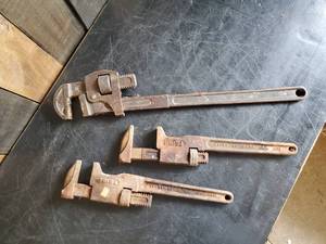 lot 79 image: 3 Pipe Wrenches 2 marked Trimo from Timont Manufacturing Co.