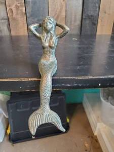 lot 83 image: Solid Cast Iron Mermaid New