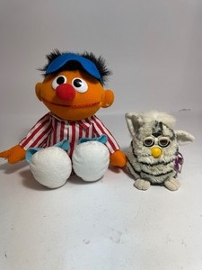 lot 15 image: Furby & Ernie