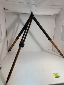 lot 28 image: Antique Wooden Tripod
