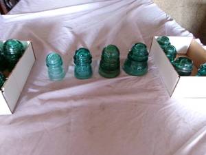 lot 3 image: 13 Vintage Blue Glass Insulators