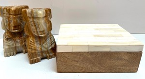 lot 12 image: Onyx Carved Bookends and Decorative Inlay Wood Box Set