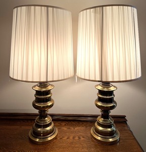 lot 25 image: Pair of Vintage Brass Table Lamps with Pleated Shades