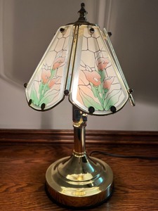 lot 27 image: Vintage Brass Touch Lamp with Stained Glass Floral Panels
