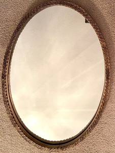 lot 84 image: Vintage Oval Wall Mirror with Ornate Gold Frame