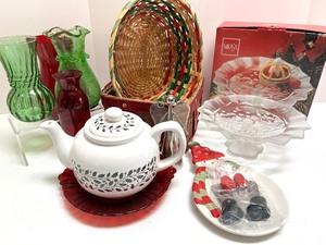 lot 98 image: Holiday Glassware, Mikasa Server, Teapot, Baskets and Kitchen Decor Collection