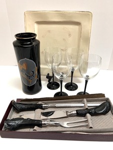 lot 100 image: Eclectic Tableware Set with Butterfly Vase, Glasses, Plate, and Carving Utensils