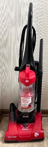 lot 119 image: Dirt Devil Featherlite Cyclonic Upright Vacuum Cleaner