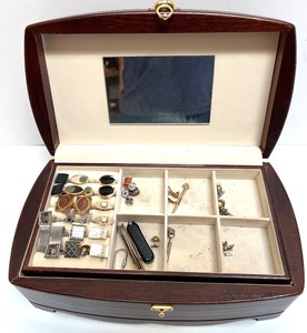 lot 152 image: Mens Cufflinks and Tie Clips Collection with Wooden Jewelry Box